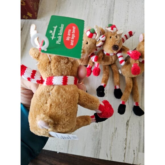 Hallmark plush reindeer bendable ornament Xmas decor vintage set - Picture 6 of 6